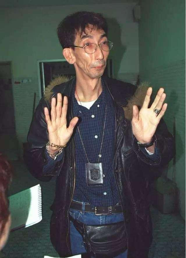 Tài tử xấu nhất TVB: Bị lừa đóng cảnh nóng, nghèo đến mức không làm nổi đám tang mẹ- Ảnh 7.