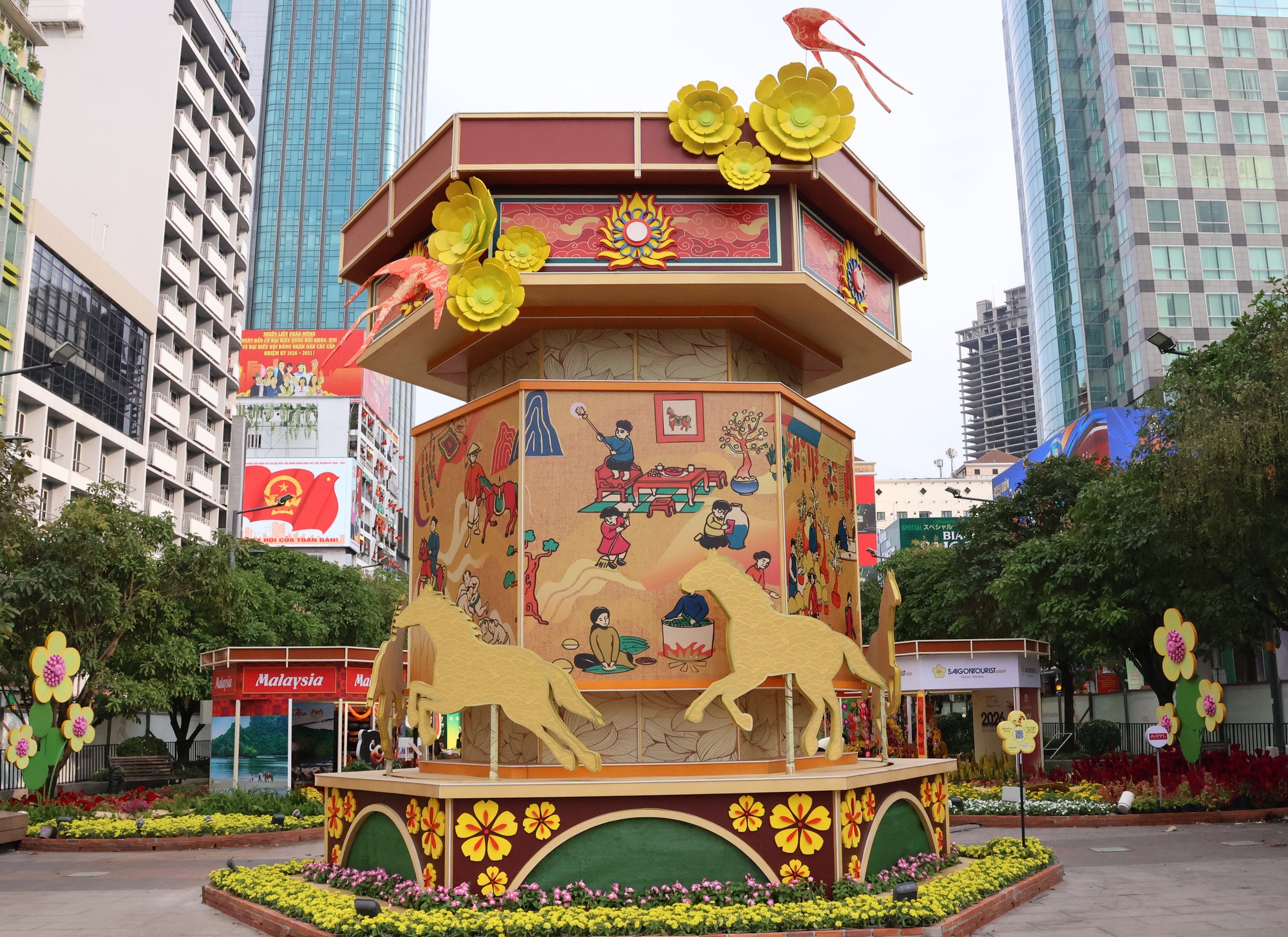 TPHCM: Đi xem Đường hoa Nguyễn Huệ gửi xe ở đâu?- Ảnh 2.