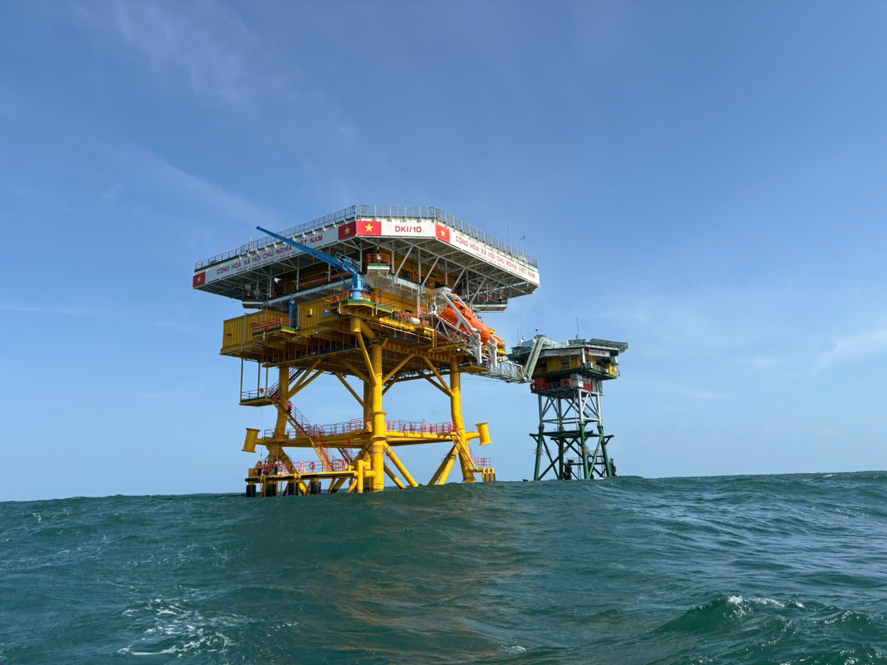 Mang Xuân ra nhà giàn DK1 7 Mang Xuân ra nhà giàn DK1 - Ảnh 7.