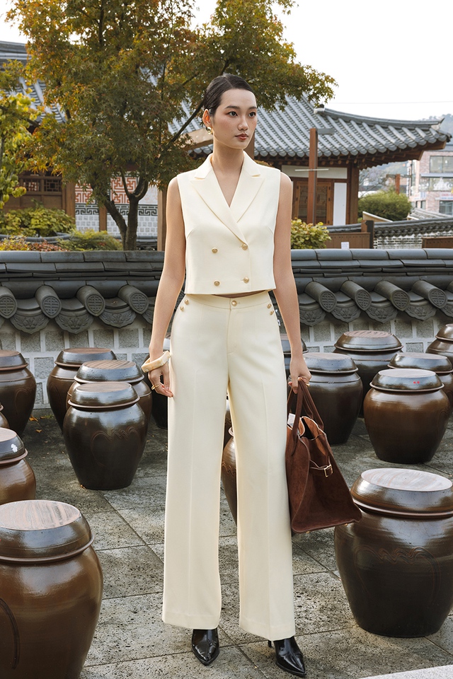 Khí chất phụ nữ hiện đại tỏa sáng từ phong cách soft power- Ảnh 4. Khí chất phụ nữ hiện đại tỏa sáng từ phong cách soft power- Ảnh 4.