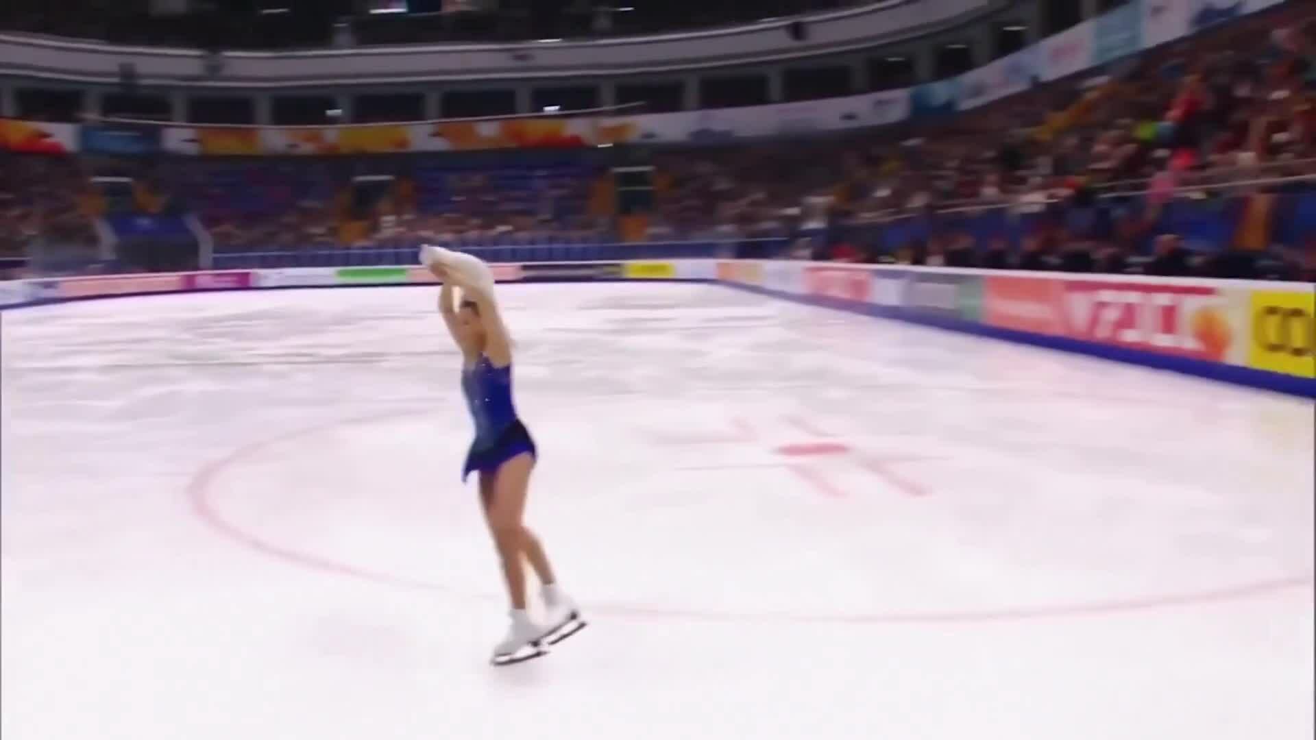 OpenAI ra Sora 2 và mạng xã hội giống TikTok