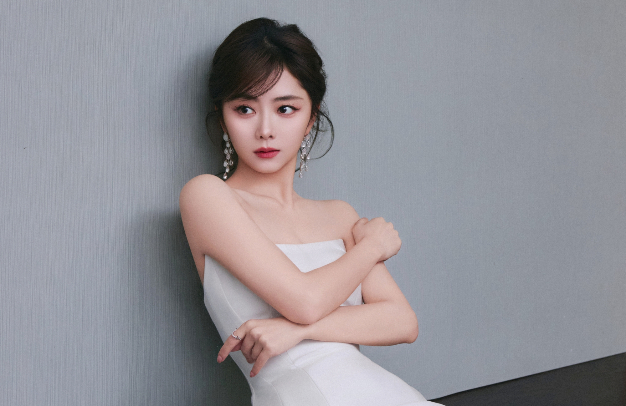 Mỹ nhân tuổi Ngựa duy nhất bị 100 đoàn phim từ chối vì mặt non choẹt, giờ là nữ hoàng rating không ai đọ nổi- Ảnh 4. Mỹ nhân tuổi Ngựa duy nhất bị 100 đoàn phim từ chối vì mặt non choẹt, giờ là nữ hoàng rating không ai đọ nổi- Ảnh 4.