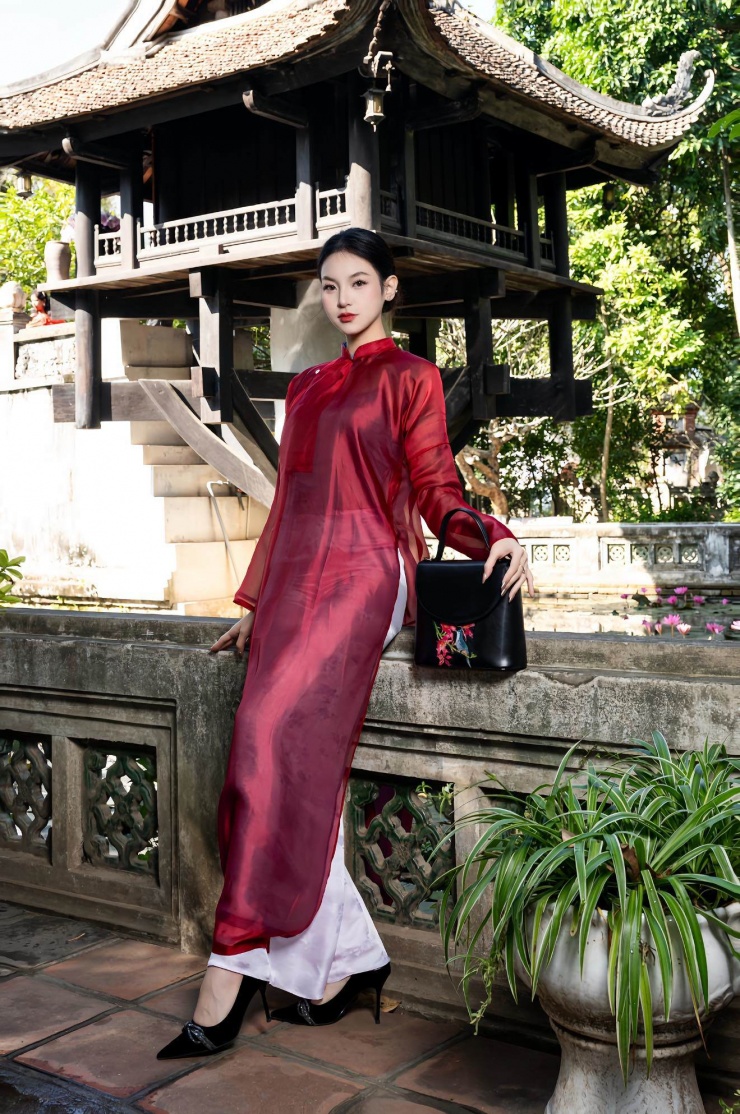 Nữ sinh Ngân hàng quê Hưng Yên gây chú ý Miss World Vietnam 2025 - 9