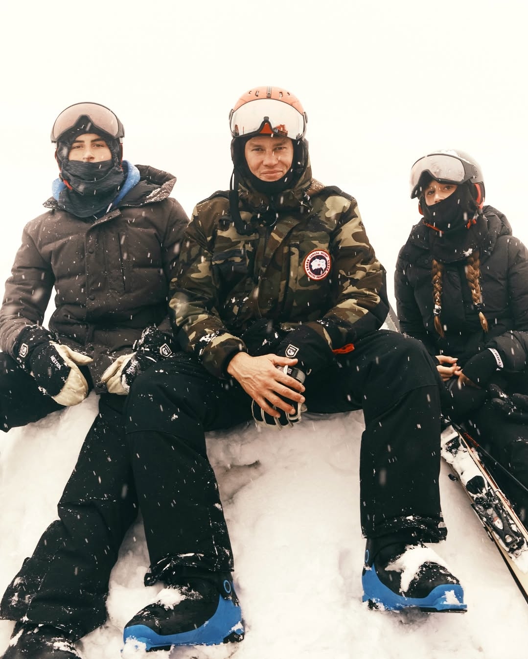 1771137515 682 Sao Hollywood ky niem Valentine