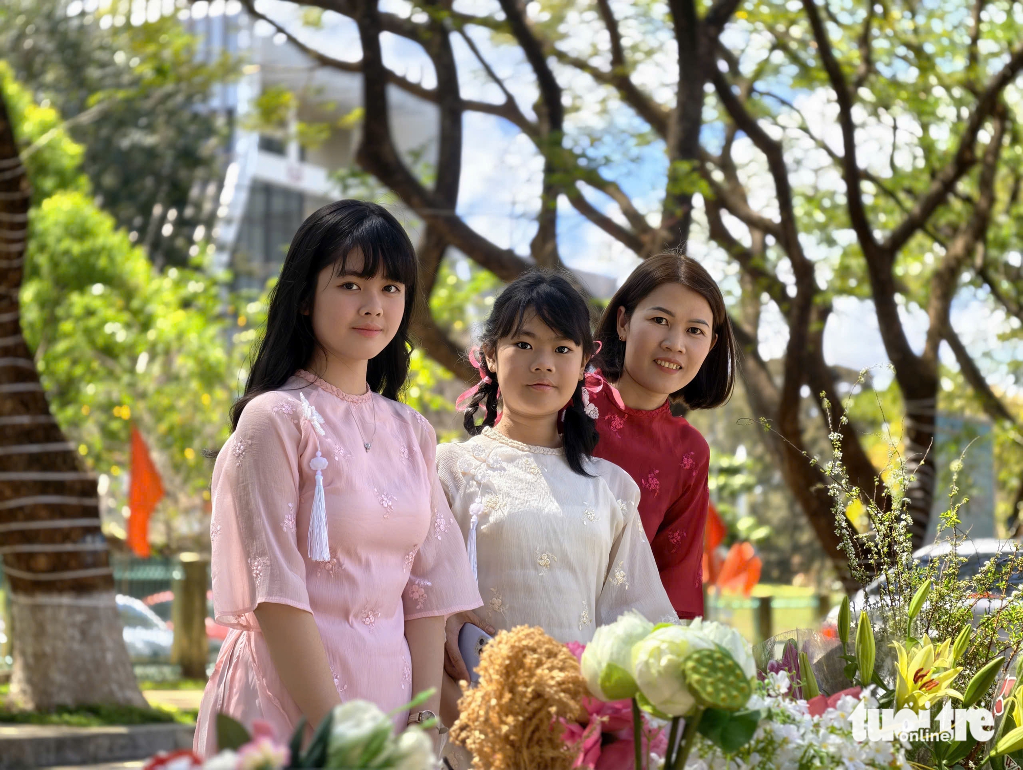 Bát tuấn mã trên đường hoa Buôn Ma Thuột - khi đại ngàn giao hòa sóng biển 6 Bát tuấn mã trên đường hoa Buôn Ma Thuột - khi đại ngàn giao hòa sóng biển - Ảnh 6.