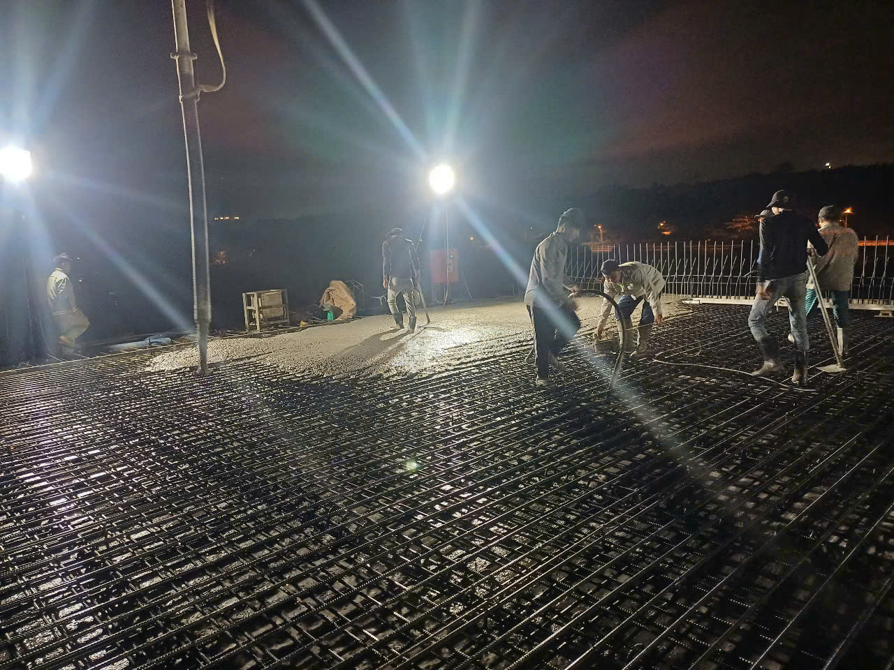 Xuân về trên công trường đường Vành đai 3 TPHCM - Ảnh 5.