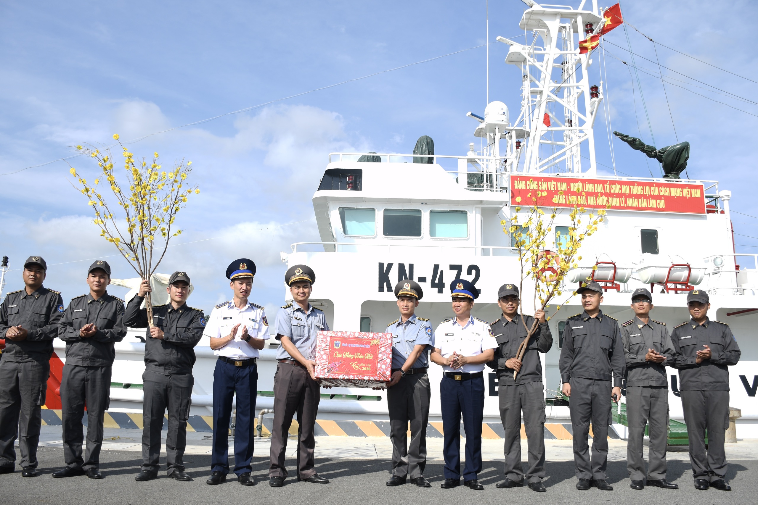 Mang Tết ra Trường Sa 2026: Tình hình và nhiệm vụ của chiến sĩ trên biển - Ảnh 1.