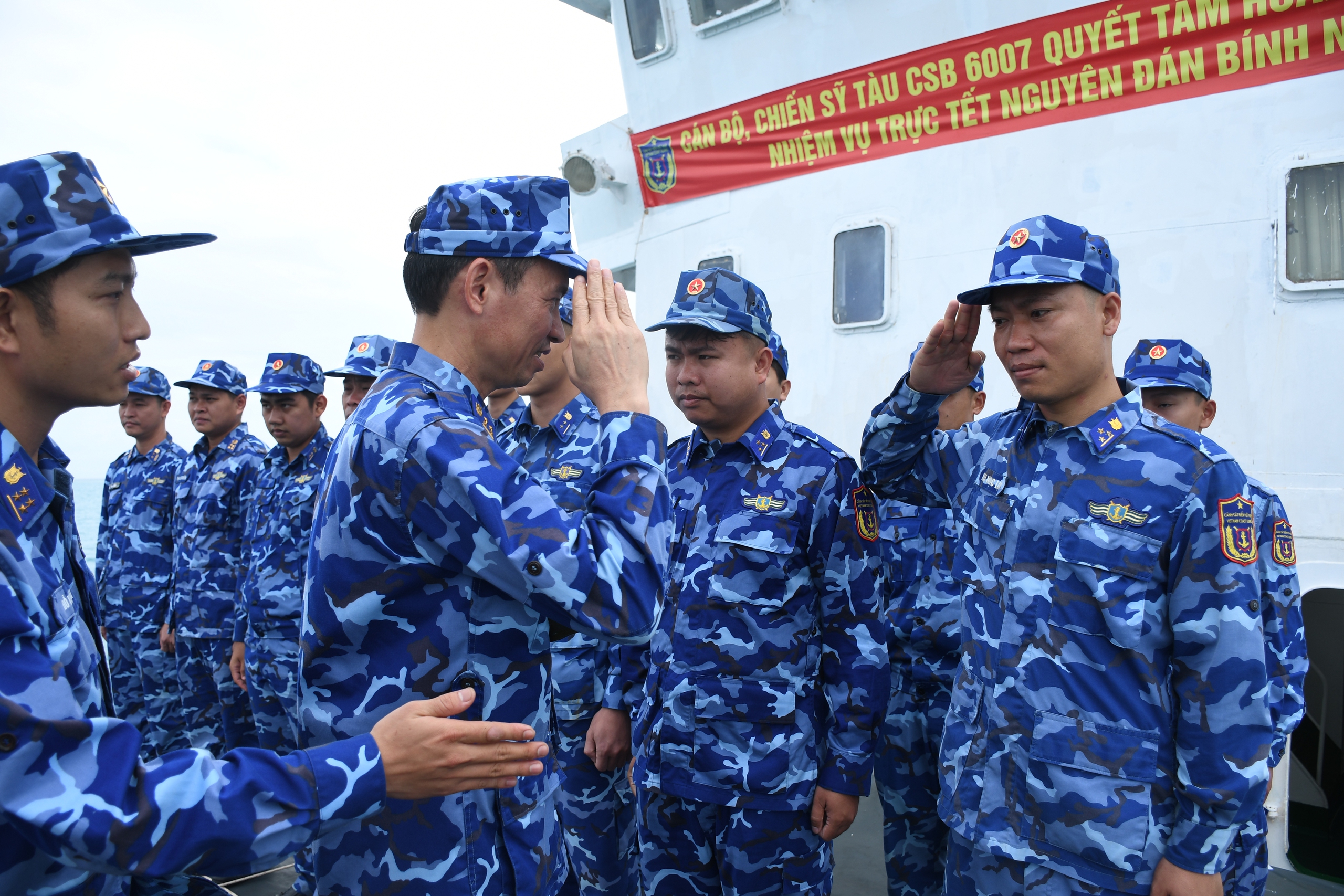 Mang Tết ra Trường Sa 2026: Tình hình và nhiệm vụ của chiến sĩ trên biển - Ảnh 14.