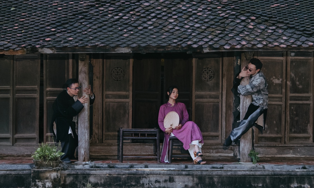 MV 'Mục hạ vô nhân'