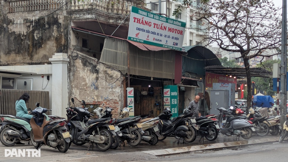 Tiệm rửa xe tăng giá gấp 3 trong ngày cận Tết vẫn tấp nập khách - 5