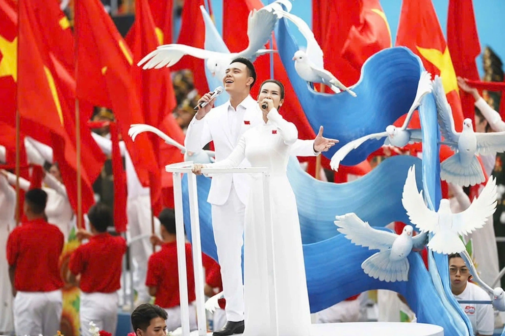 Nhìn lại năm bùng nổ của những “concert quốc gia” và bản nhạc tỷ view - 3