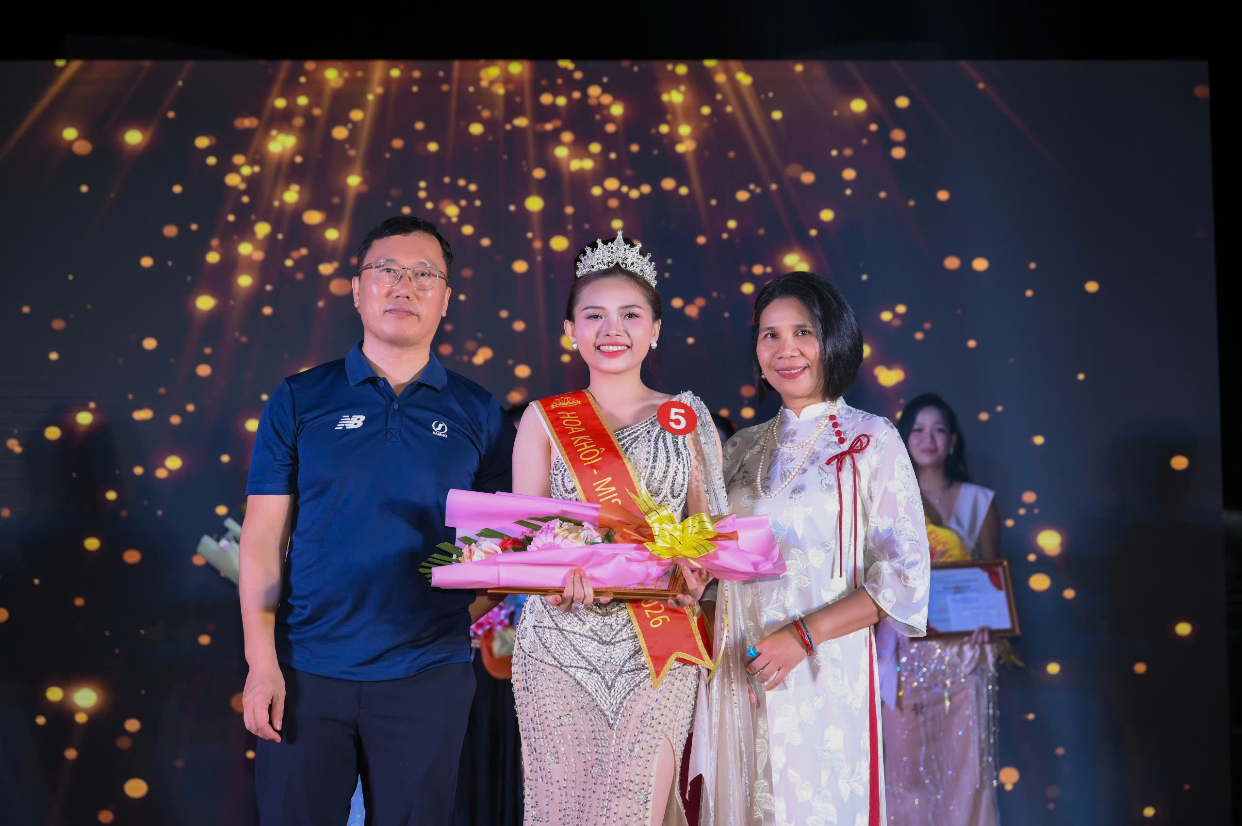 Nhiều hoạt động vui Tết ý nghĩa cho người lao động 3 Nhiều hoạt động vui Tết ý nghĩa cho người lao động - Ảnh 3.