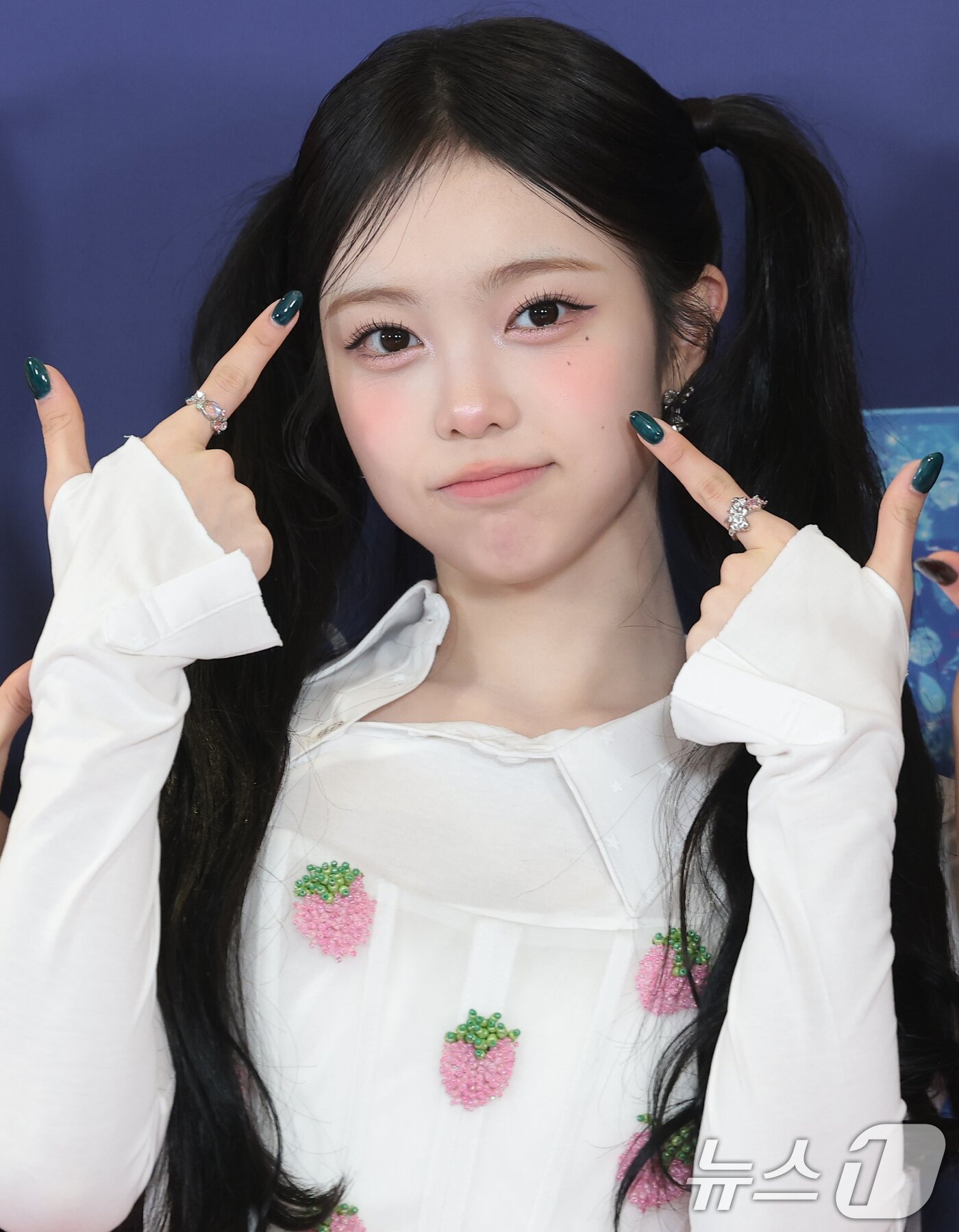 Thảm đỏ Hanteo Music Awards 2026: Tiffany (SNSD) rạng rỡ xinh hút hồn, át hết dàn mỹ nhân đàn em- Ảnh 8. Thảm đỏ Hanteo Music Awards 2026: Tiffany (SNSD) rạng rỡ xinh hút hồn, át hết dàn mỹ nhân đàn em- Ảnh 8.