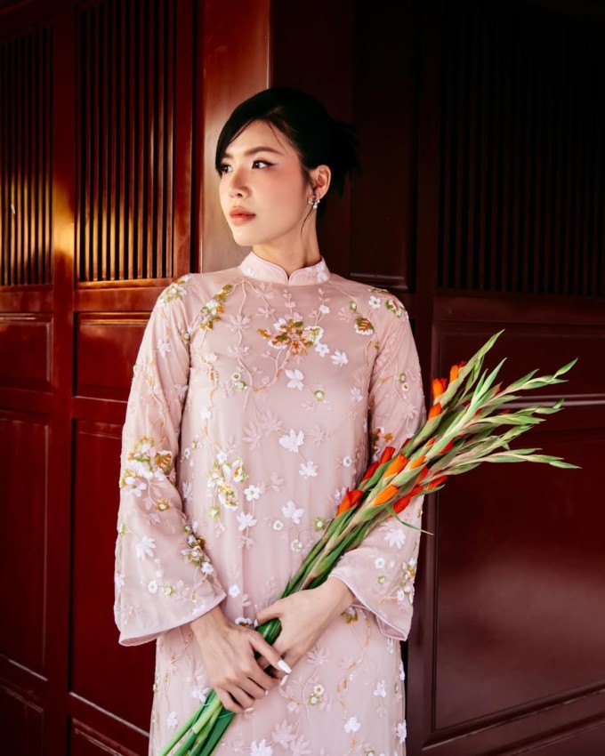 Minh Tú quê ở TP HCM, giành giải bạc Siêu mẫu Việt Nam 2013, Hoa hậu Siêu quốc gia châu Á 2018. Ảnh: Nhân vật cung cấp