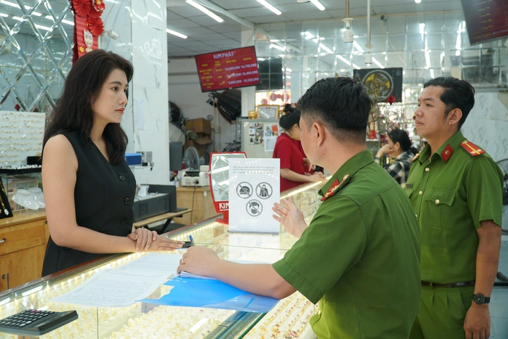 tiệm vàng  - Ảnh 4.