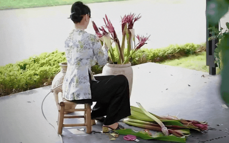 1771170649 770 Chi mot binh hoa nang do nha cua thom nuc