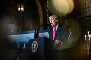 Ông Trump muốn thấy kết quả đàm phán hạt nhân Iran ‘vào tháng tới’, cảnh báo hậu quả rất thảm khốc