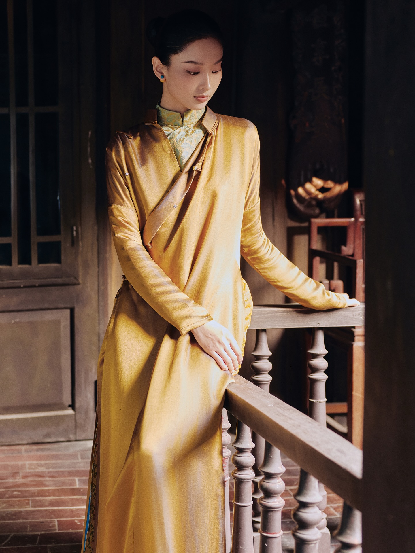 Có một kiểu áo dài Tết, càng biến tấu lại càng 