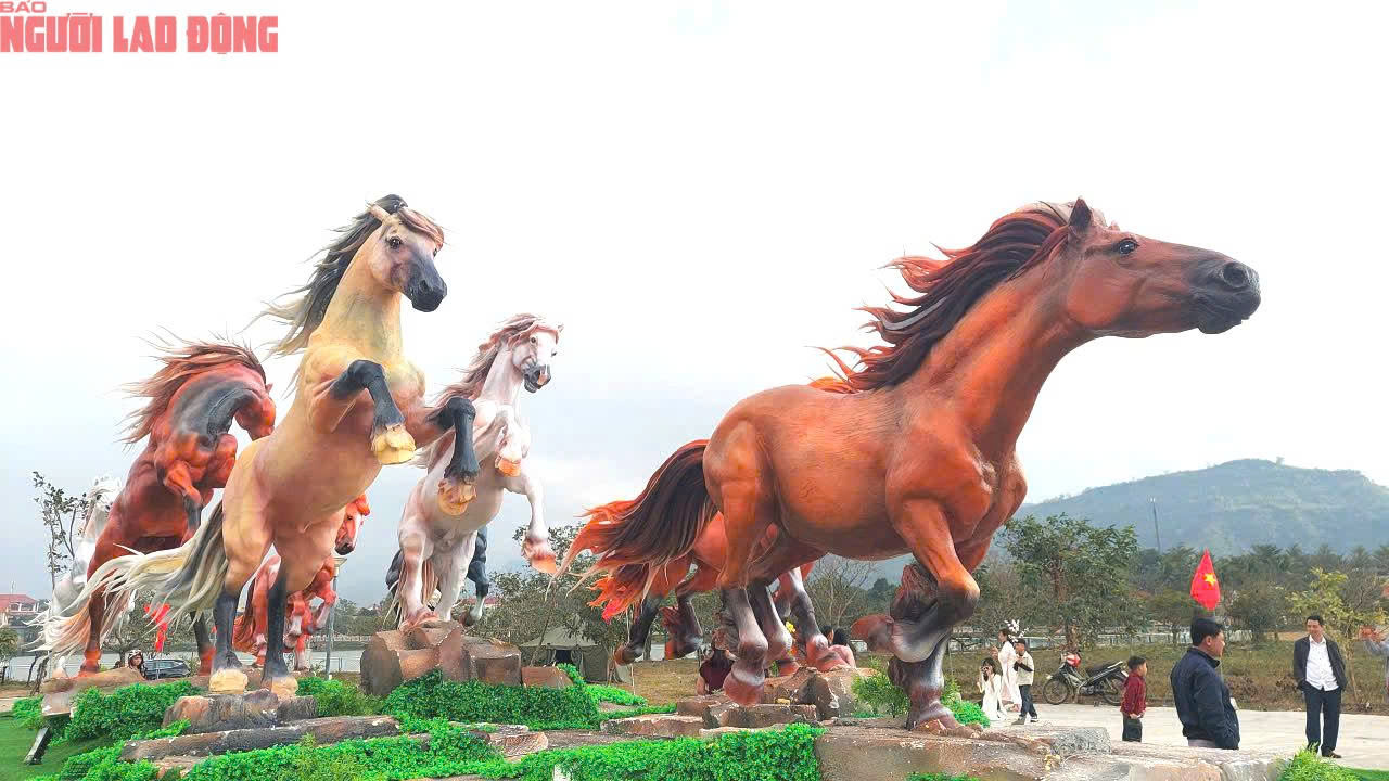 Bình chọn linh vật ngựa Tết Bính Ngọ: Lộ diện 