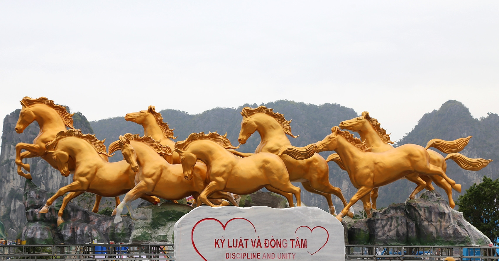 Bình chọn linh vật ngựa Tết Bính Ngọ: Lộ diện 