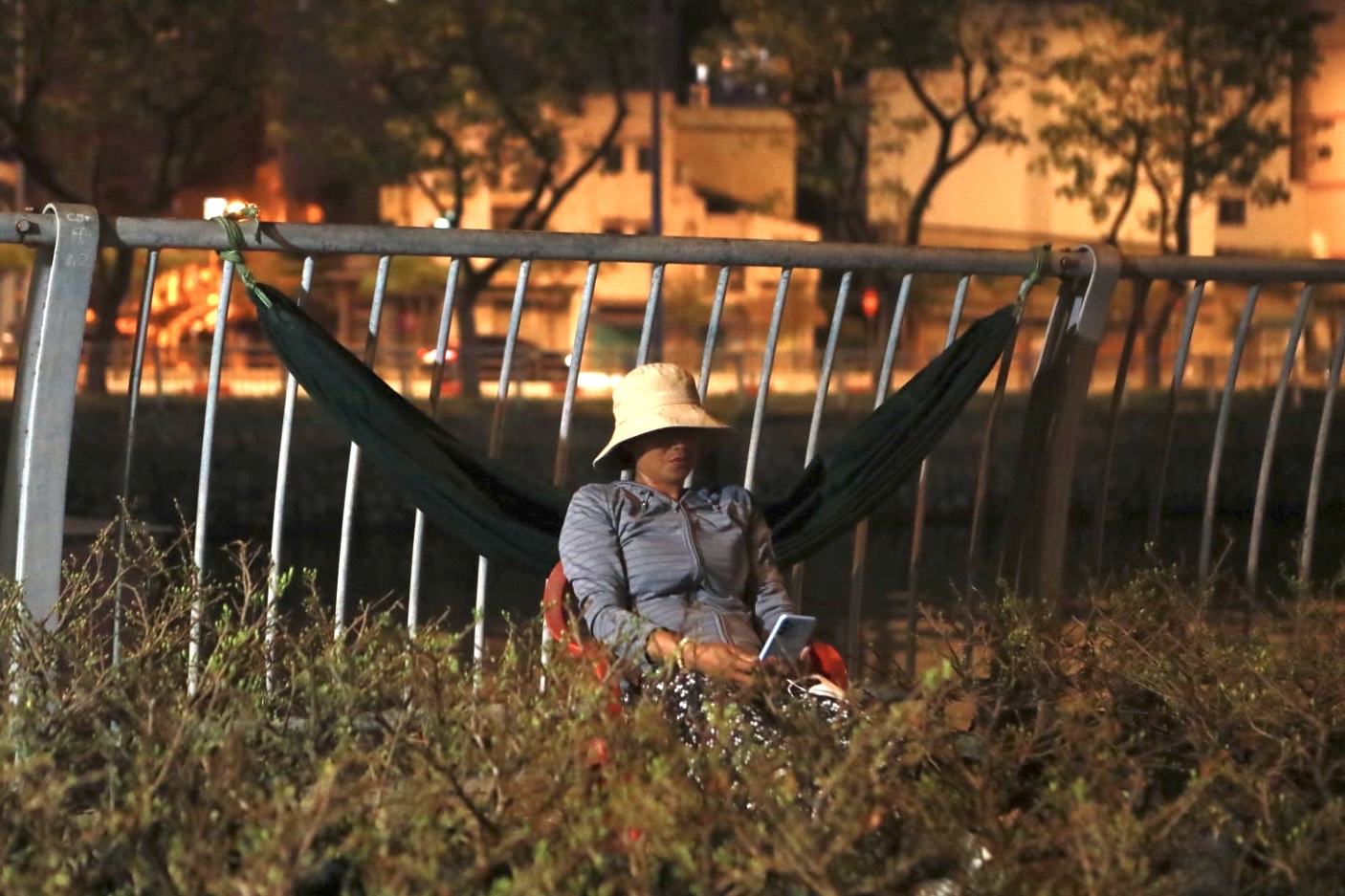 TP.HCM nhìn từ sông Sài Gòn - Kỳ 2: Bến Bình Đông 'giữ nhịp' xuân - Ảnh 14.