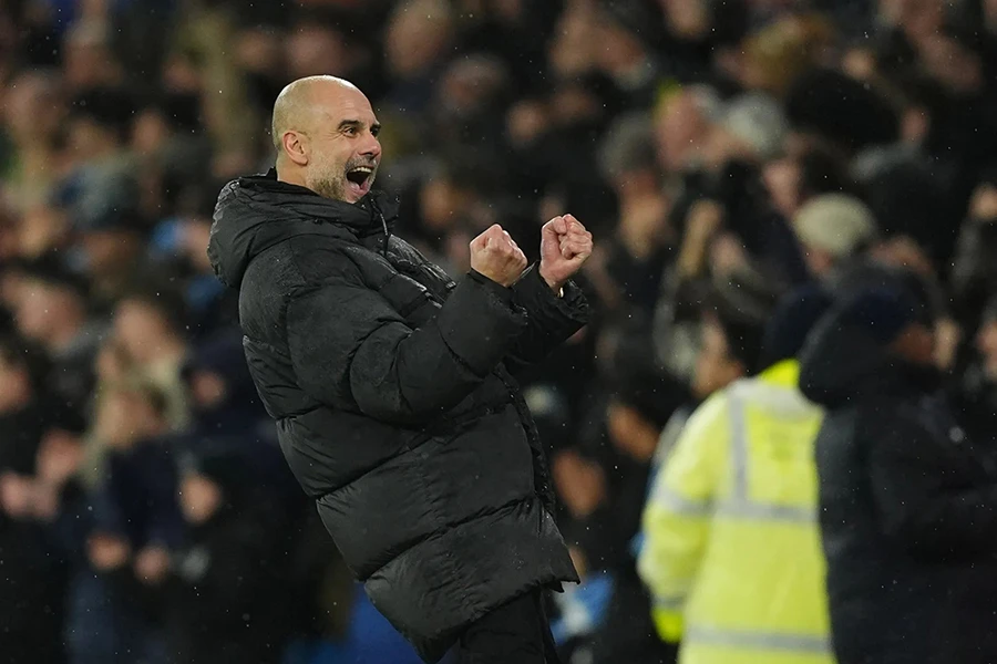 Pep Guardiola là ông vua cuộc đua nước rút vô địch Ngoại hạng Anh. ẢNH: Press Association pep-guardiola-man-city.jpg