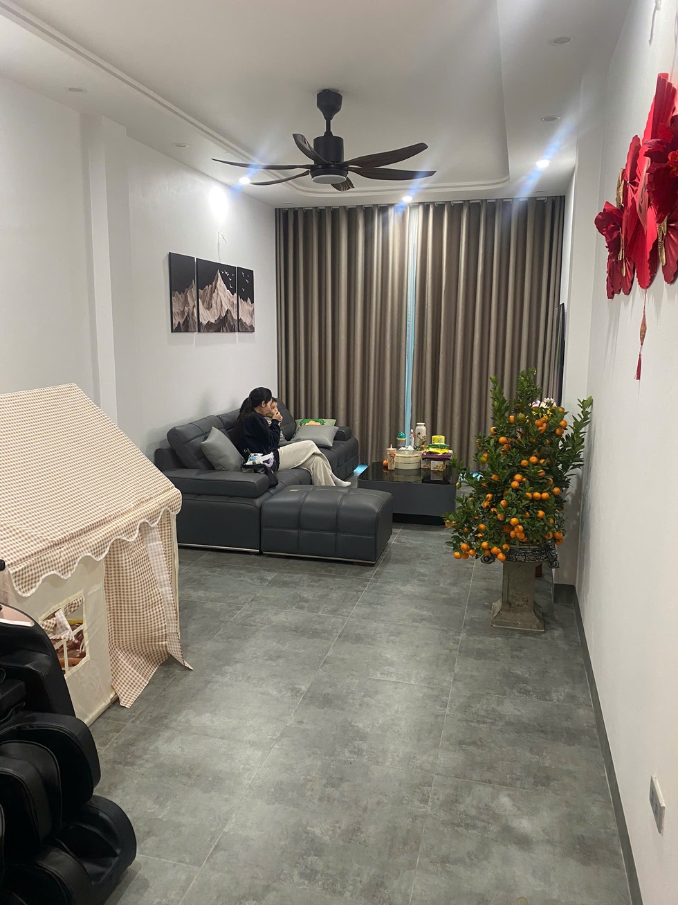 Diễn viên Hoàng Long đón cái Tết đầu không có bố, thay ông cầm cuốc ra vườn - 2 Diễn viên Hoàng Long đón cái Tết đầu không có bố, thay ông cầm cuốc ra vườn - 2