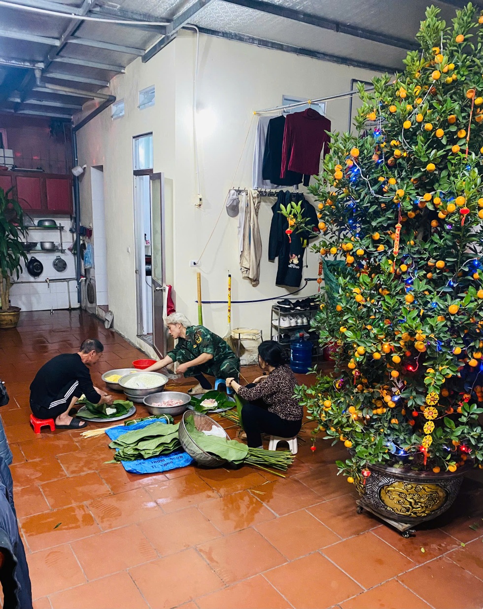 Diễn viên Hoàng Long đón cái Tết đầu không có bố, thay ông cầm cuốc ra vườn - 6 Diễn viên Hoàng Long đón cái Tết đầu không có bố, thay ông cầm cuốc ra vườn - 6