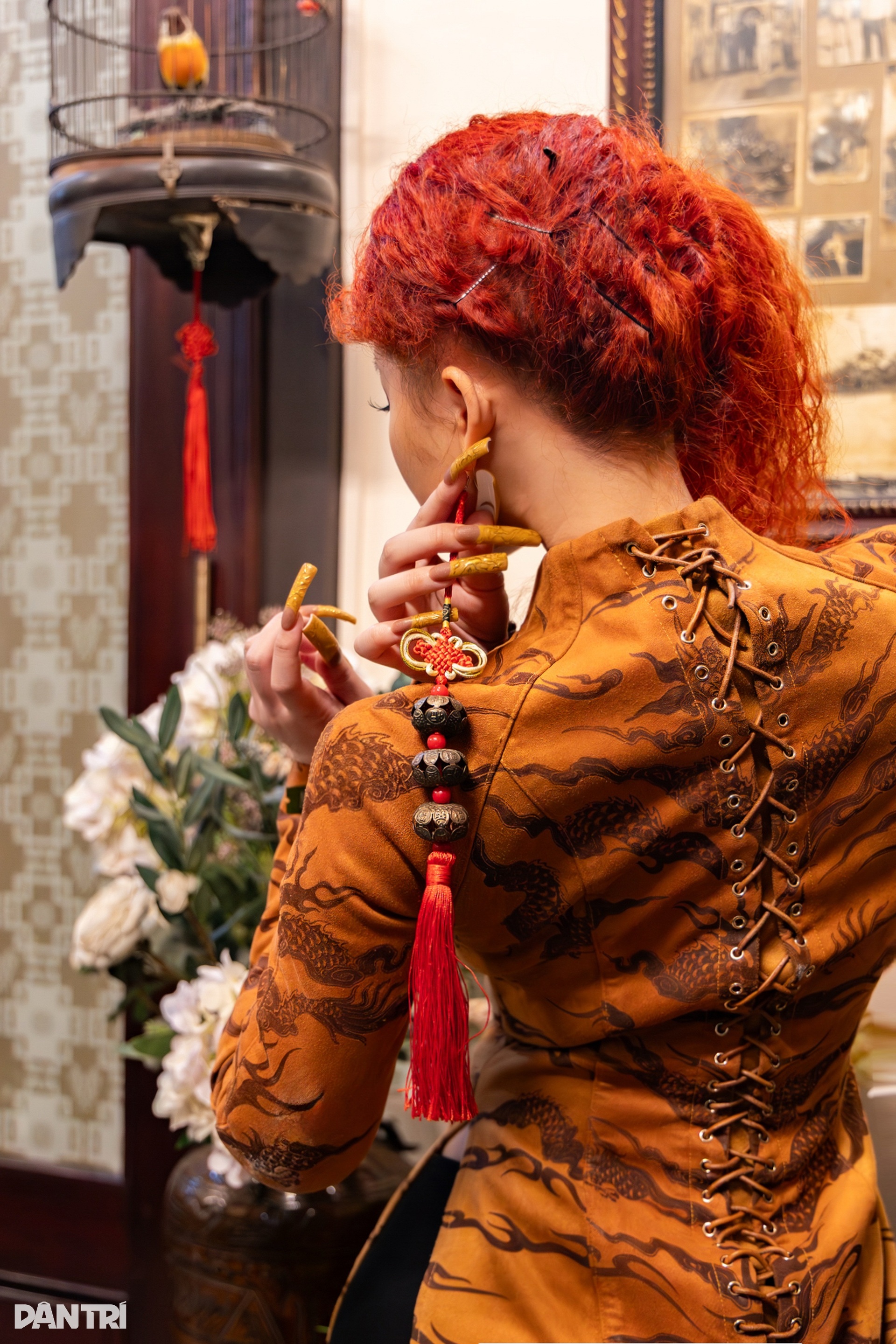 Cô gái Hà Nội triệu view thể hiện cá tính Gen Z với áo dài vằn hổ - 5 Cô gái Hà Nội triệu view thể hiện cá tính Gen Z với áo dài vằn hổ - 5