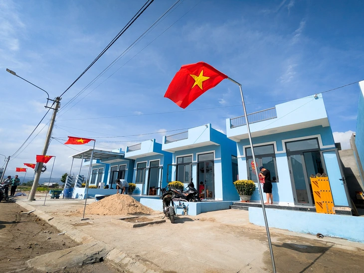 Tết đã gõ cửa những 'mái nhà Quang Trung': 'Niềm vui này lớn quá, mấy đêm nay không ngủ được!' 3 1771210714 831 Tet da go cua nhung mai nha Quang Trung Niem