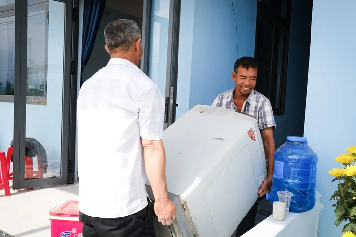 Tết đã gõ cửa những 'mái nhà Quang Trung': 'Niềm vui này lớn quá, mấy đêm nay không ngủ được!' 7 1771210717 365 Tet da go cua nhung mai nha Quang Trung Niem