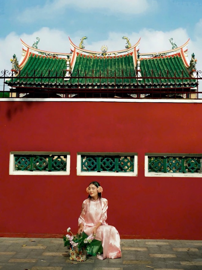 Áo dài hồng, sắc xuân ngọt ngào trong thời trang ngày tết- Ảnh 5.