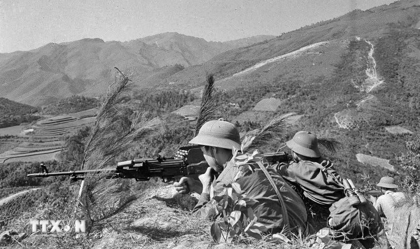 Cuộc chiến bảo vệ biên giới phía Bắc: Sức mạnh của thế trận quốc phòng toàn dân - Ảnh 4. Cuộc chiến bảo vệ biên giới phía Bắc: Sức mạnh của thế trận quốc phòng toàn dân - Ảnh 4.