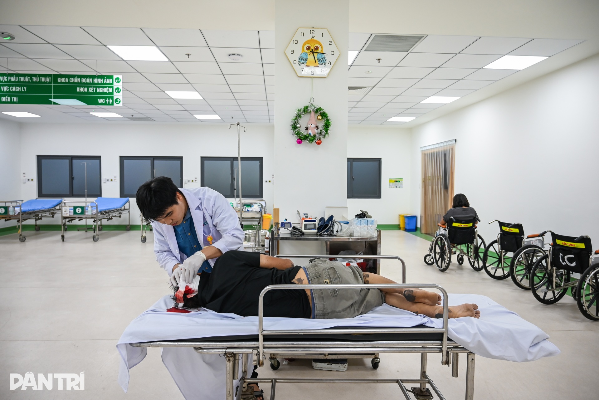 Bên trong khoa cấp cứu những ngày cuối năm - 8