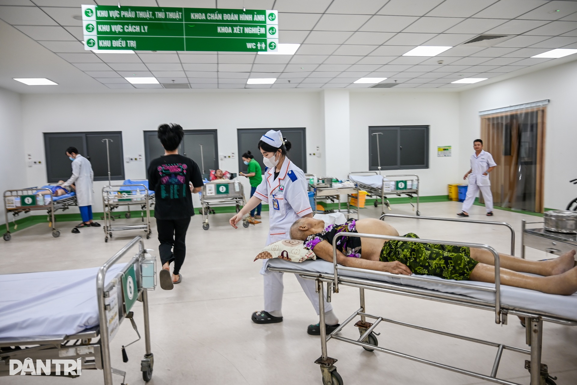 Bên trong khoa cấp cứu những ngày cuối năm - 9