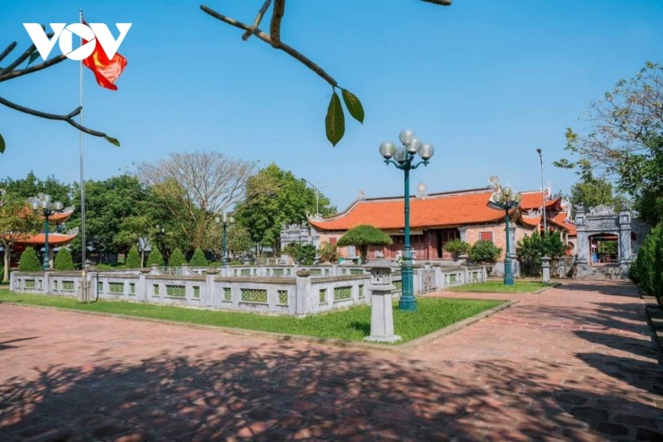 Du khách lựa chọn Hưng Yên làm điểm đến du lịch văn hóa tâm linh đầu năm mới 3 Đền A Sào được coi là vùng đất linh thiêng nơi đặt Đệ Nhị Sinh từ, thờ Hưng Đạo Đại Vương Trần Quốc Tuấn