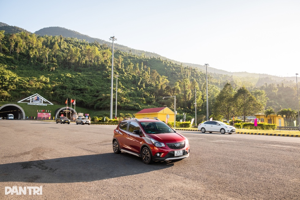 Tôi tiết kiệm hơn 7 triệu đồng nhờ tự lái ô tô 1.400km về quê ăn Tết - 6