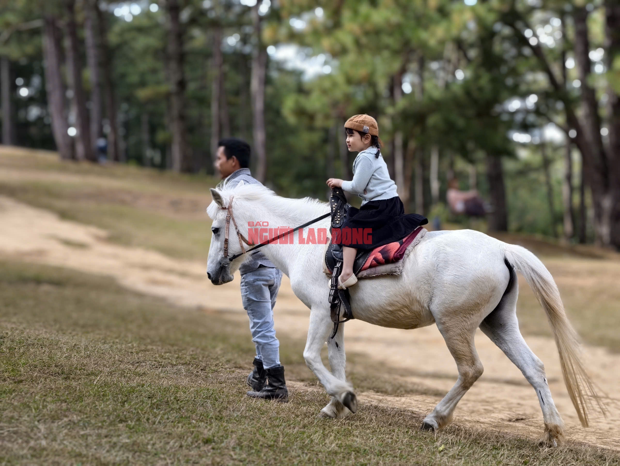 Những cuộc đua ngựa độc đáo dưới chân núi Lang Biang - Ảnh 8.