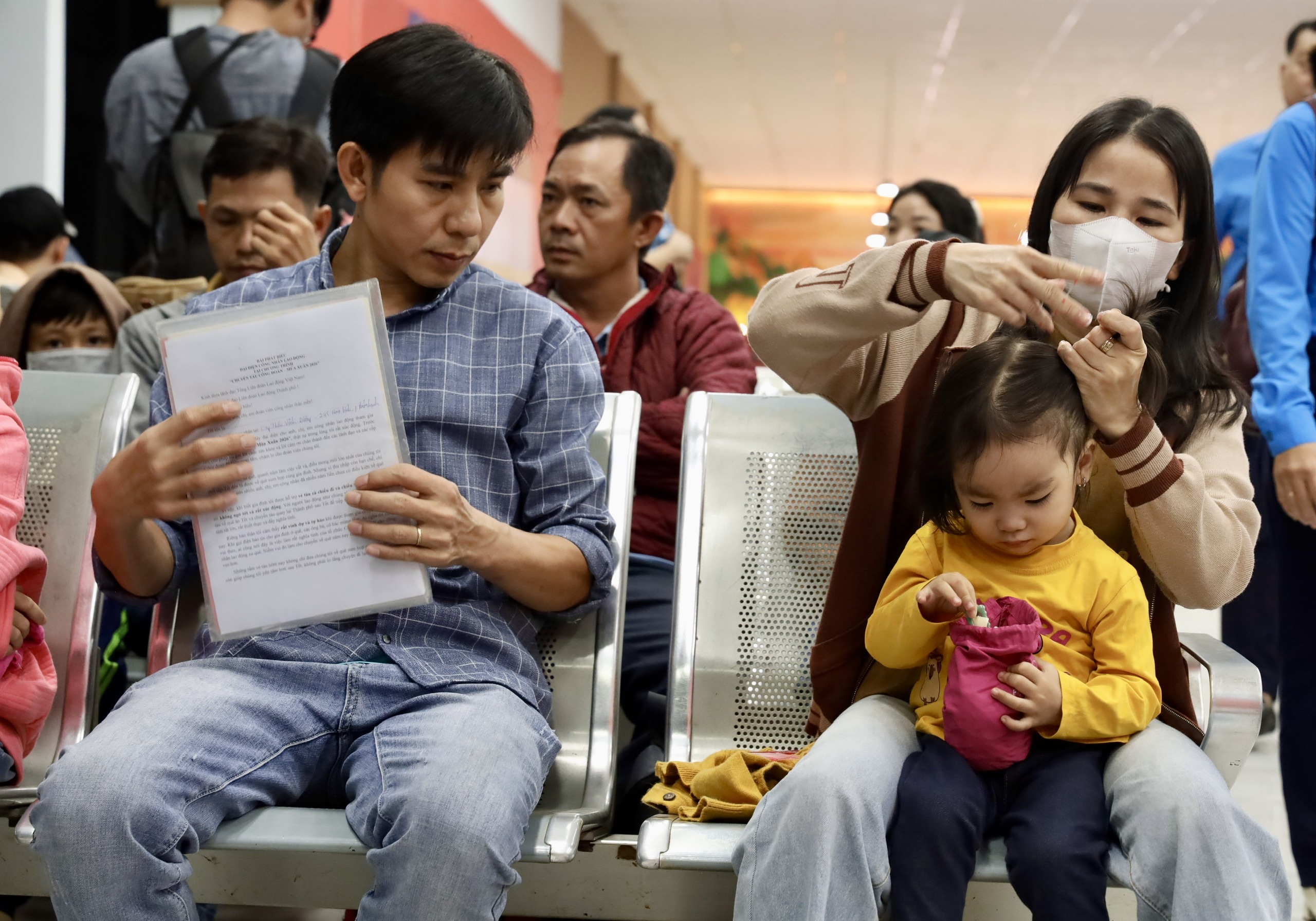 Công nhân vui Tết: Sum vầy theo những cách khác nhau - Ảnh 6.