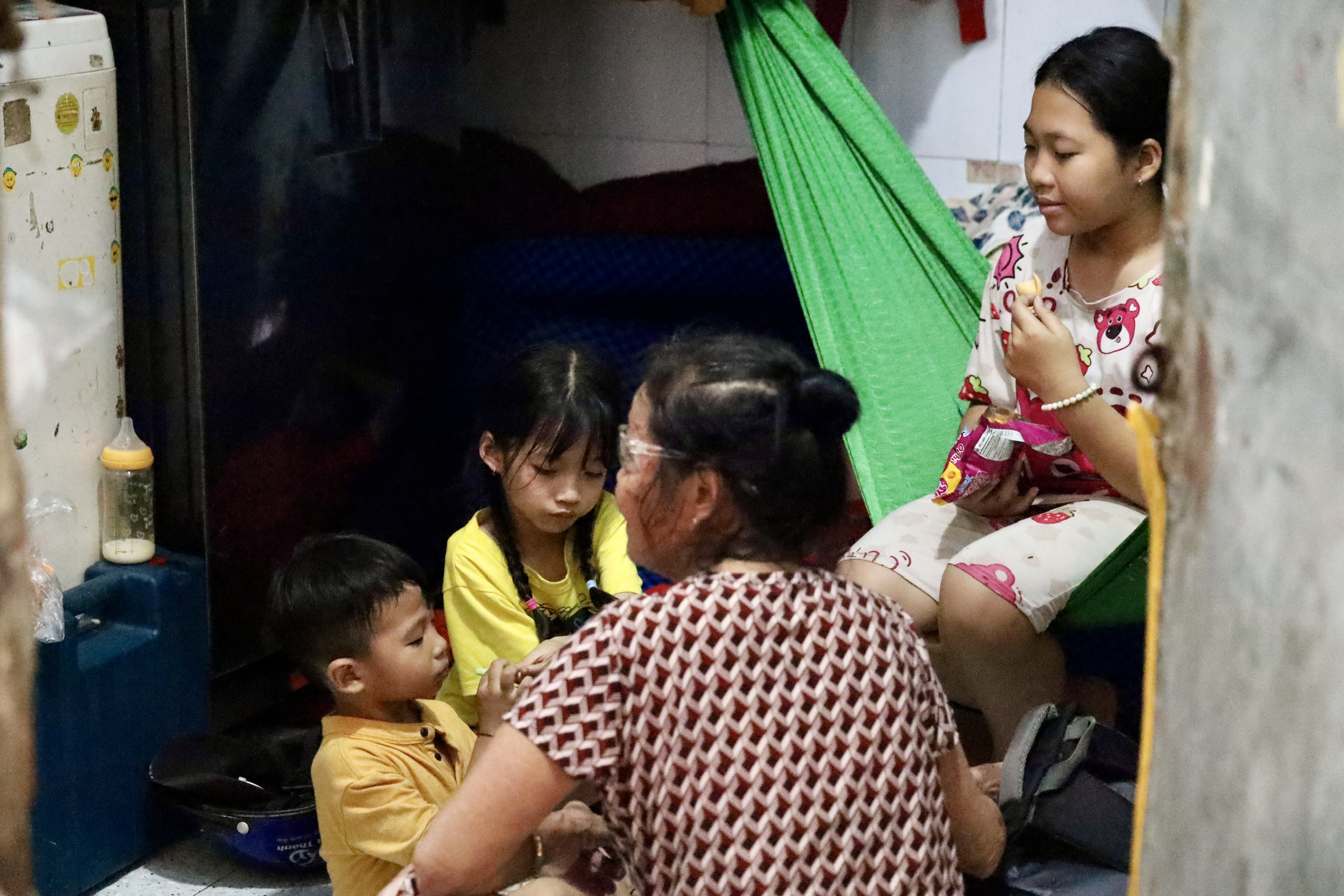 Công nhân vui Tết: Sum vầy theo những cách khác nhau - Ảnh 12.