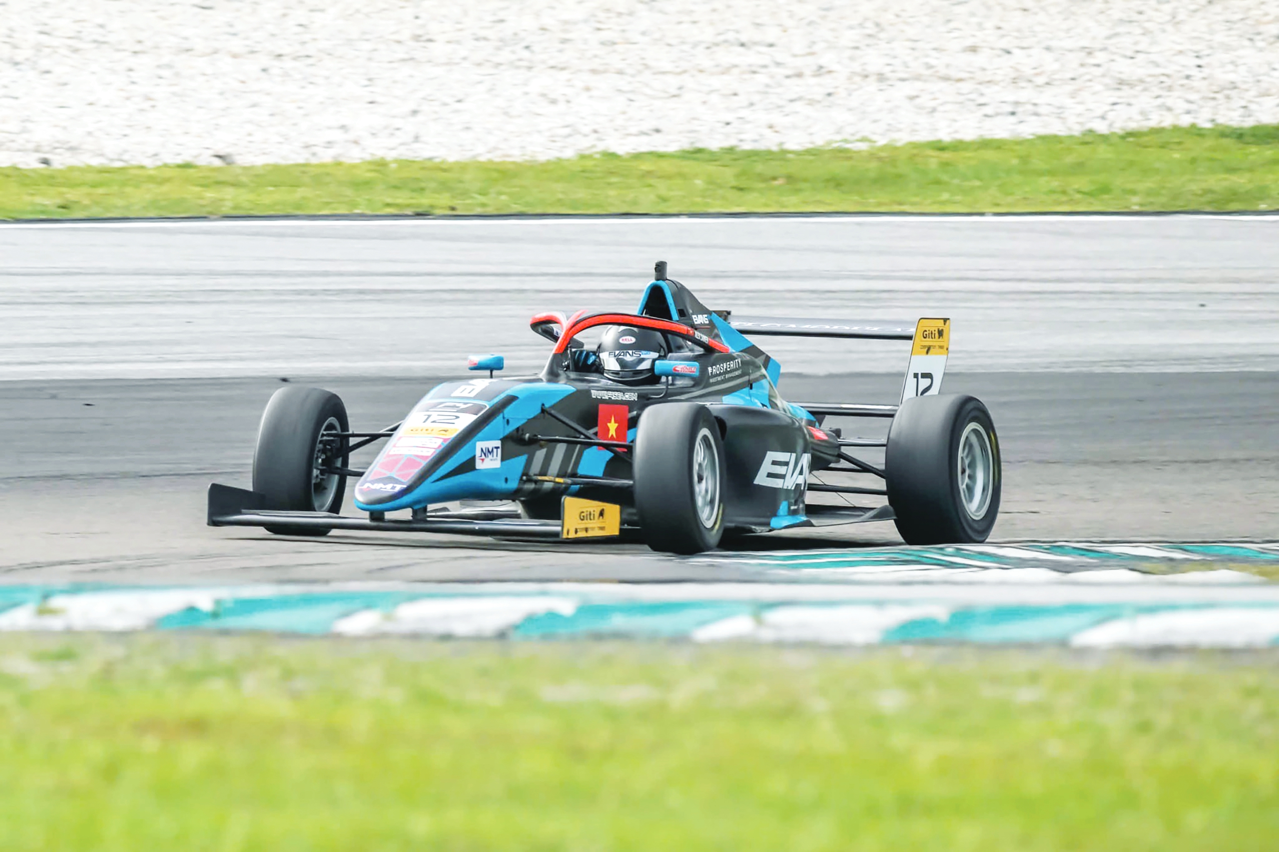 Sawer Hoàng Đạt - Ảnh 2.