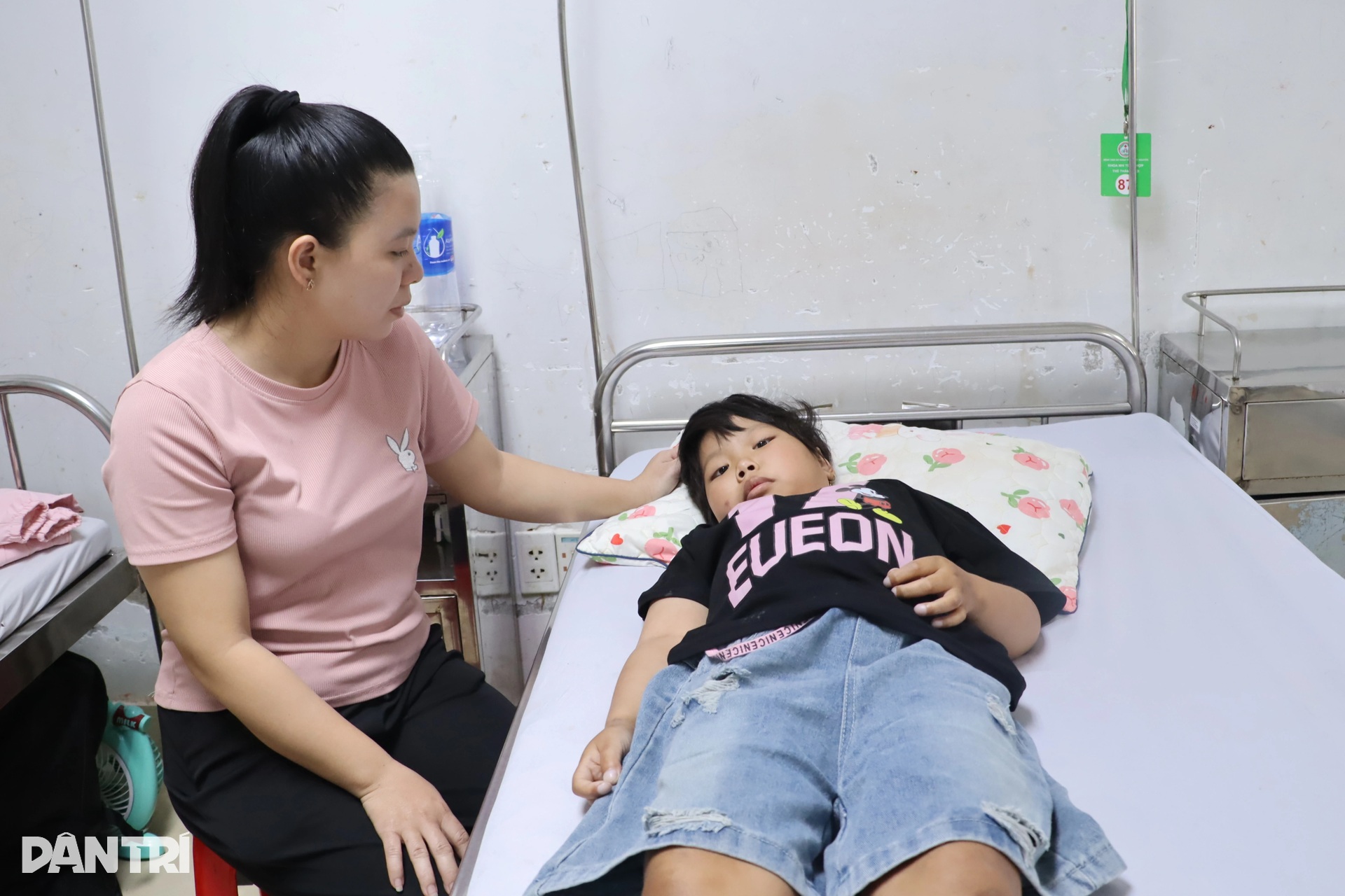 Tết không cần gì lớn lao, chỉ cần con khỏe lên một chút - 7 Tết không cần gì lớn lao, chỉ cần con khỏe lên một chút - 7