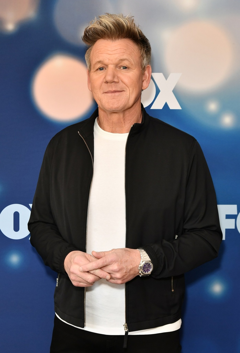 Brooklyn Beckham đáp trả mạnh mẽ lời chỉ trích “mù quáng trong tình yêu” - 2