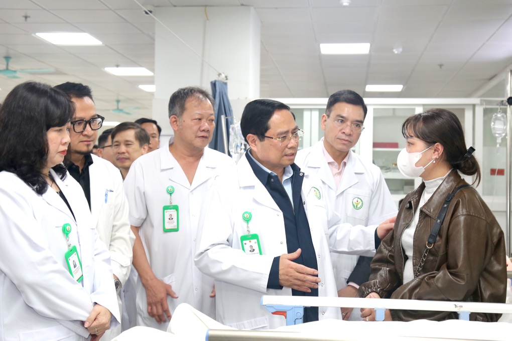 Thủ tướng: Bệnh viện tuyến cuối là niềm hy vọng lớn nhất của người bệnh - 3