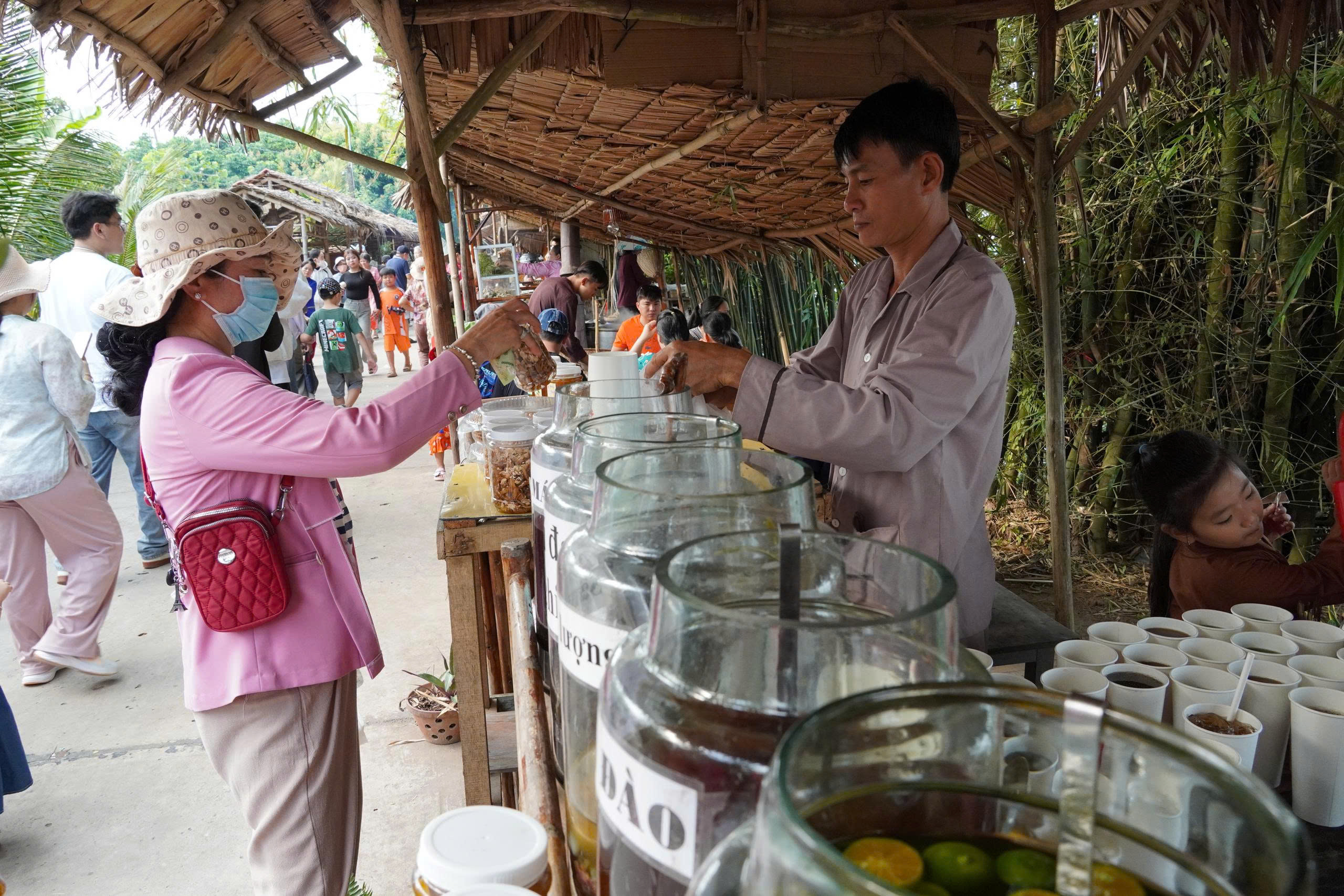 Dân dã các mô hình chợ quê tại Đồng Tháp - Ảnh 23.