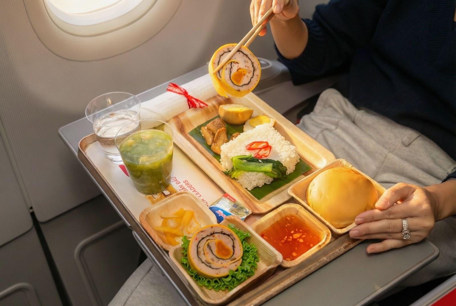 Tết bắt đầu từ khoảnh khắc cất cánh cùng menu đậm vị cổ truyền của Vietjet- Ảnh 5.