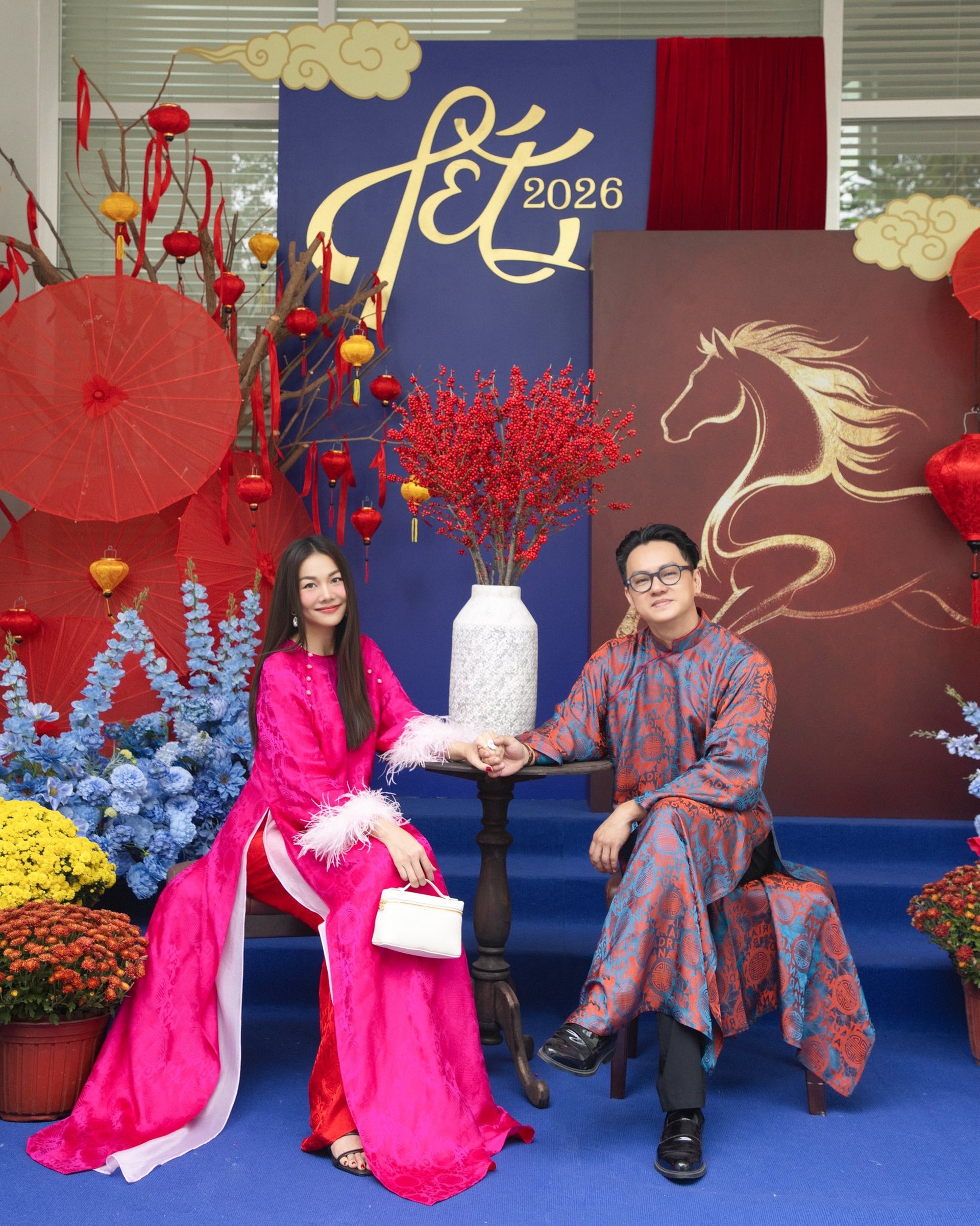 Sao đón giao thừa Tết Bính Ngọ: Bức ảnh gia đình Cường Đô La gây chú ý - 10 Sao đón giao thừa Tết Bính Ngọ: Bức ảnh gia đình Cường Đô La gây chú ý - 10