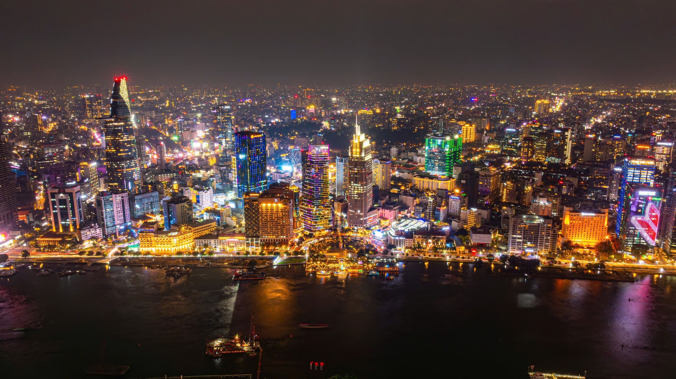 TP.HCM nhìn từ sông Sài Gòn - Kỳ 3: Cuộc đua của những tòa tháp chọc trời- Ảnh 12. TP.HCM nhìn từ sông Sài Gòn - Kỳ 3: Cuộc đua của những tòa tháp chọc trời- Ảnh 12.