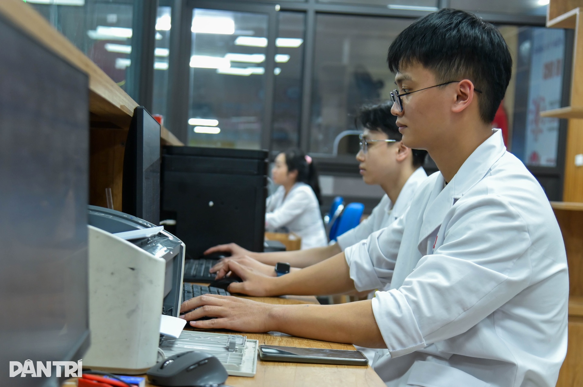 Ngày Tết trong khoa hồi sức: Người bệnh được gội đầu đón năm mới - 15