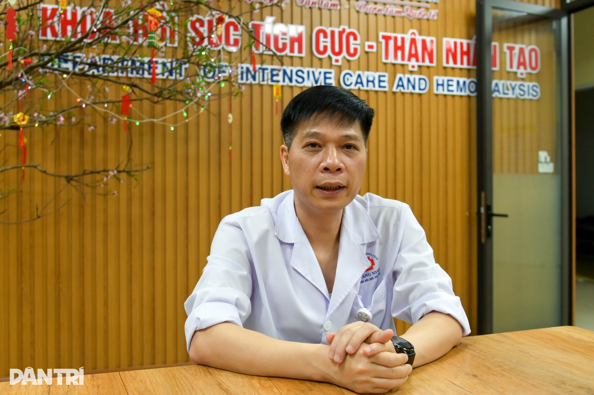 Ngày Tết trong khoa hồi sức: Người bệnh được gội đầu đón năm mới - 16